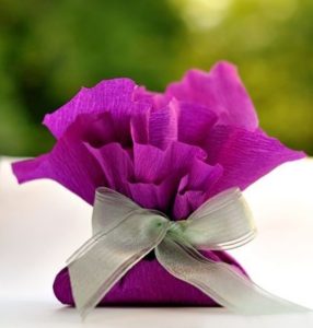 tissue-paper-gift-bags